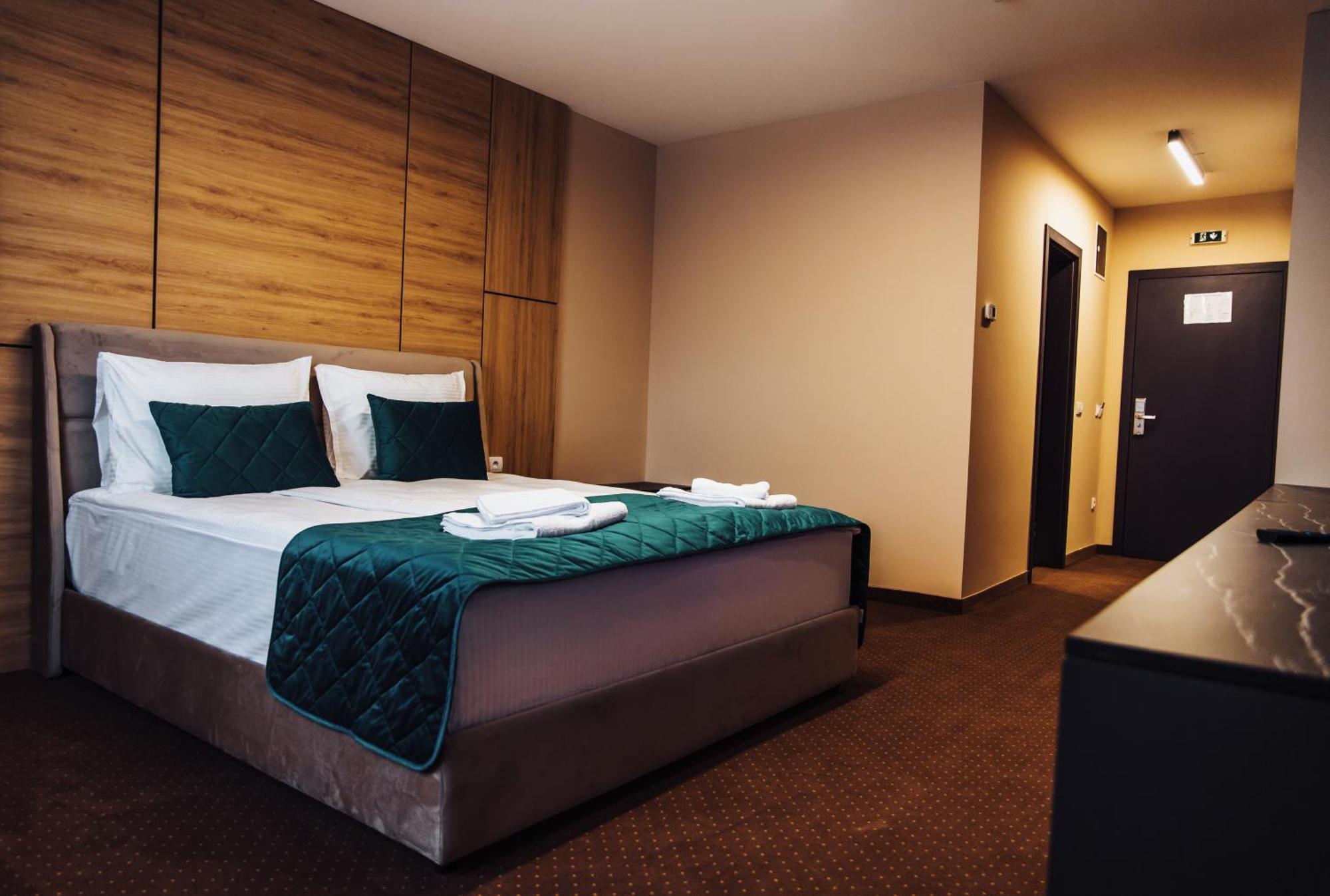 Hotel Brcko Gas Sarajevo Lukavica Room photo